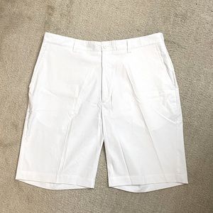 Men’s White Cutter & Buck golf shorts 36